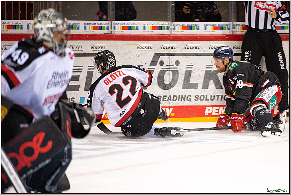 PENNY DEL; Duesseldorfer EG- Koelner Haie; Duesseldorf, 23.01.2022